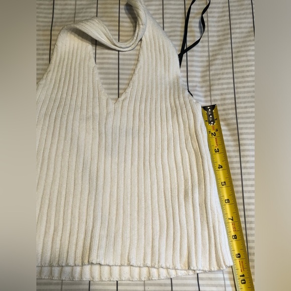 Great little crop top for summer - Picture 3 of 4